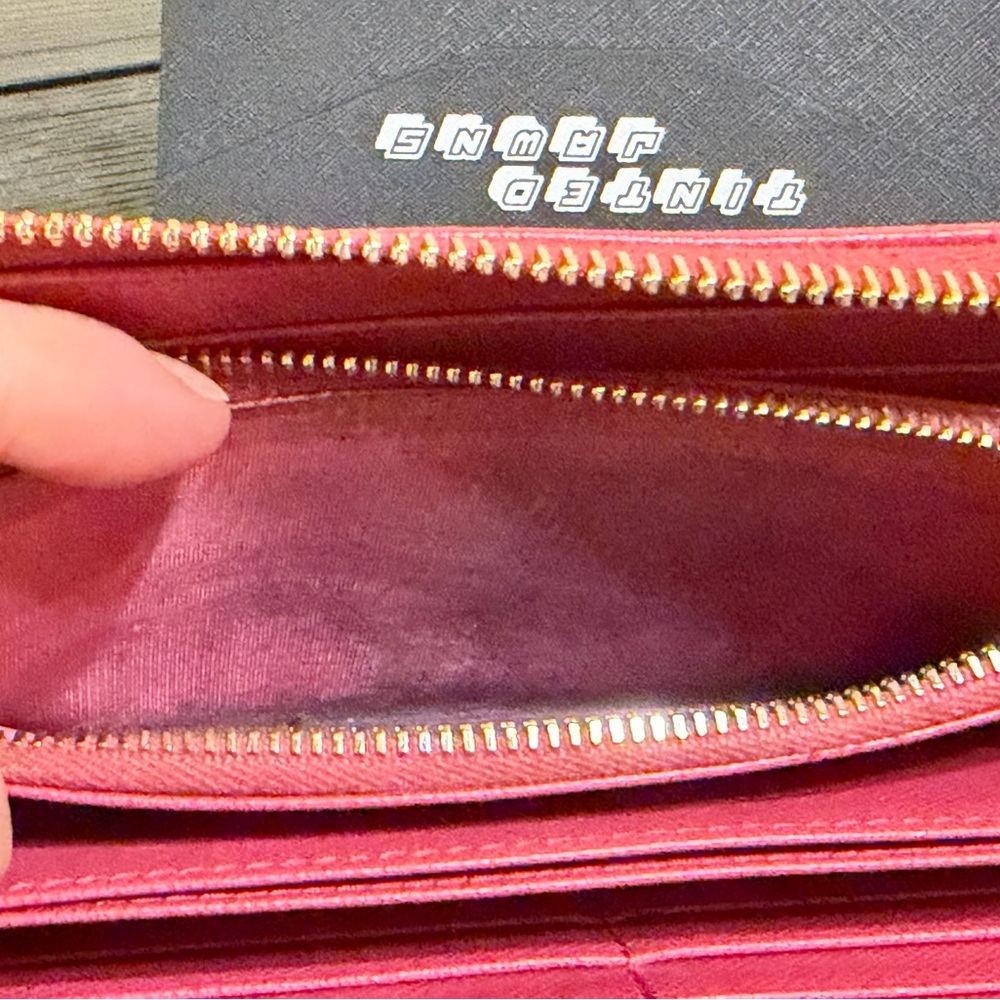 Prada Large Fuchsia Saffiano Leather Zip Wallet - COA included - Picture 7 of 7